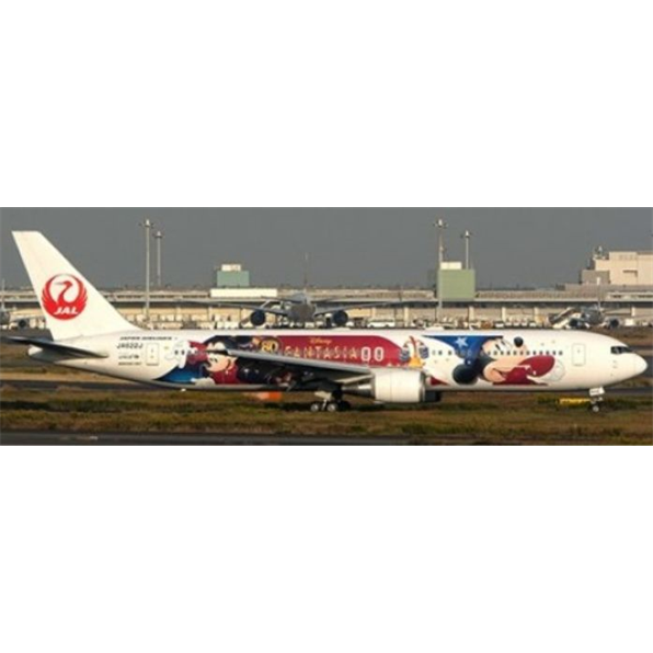 Boeing 767-300(ER) Japan Airlines Disney Fantasia Livery JA622J